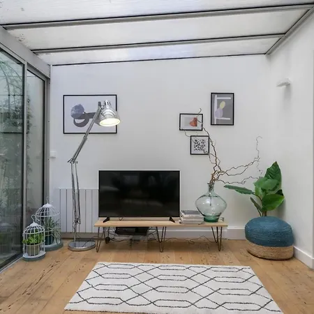 Appartamento Chic Avec Patio - 2br 6p - Le Marais